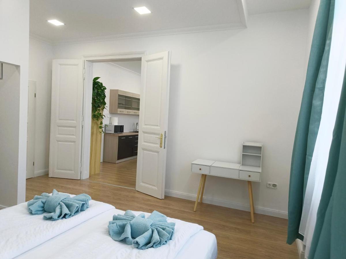 Ruyi Holiday Sopron Eksteriør bilde