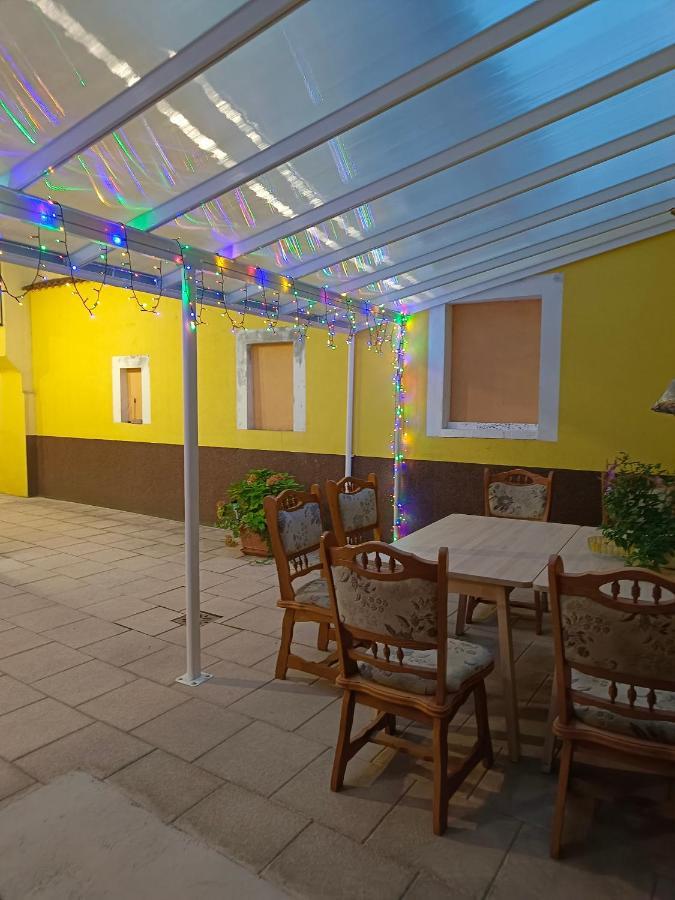 Ruyi Holiday Sopron Eksteriør bilde