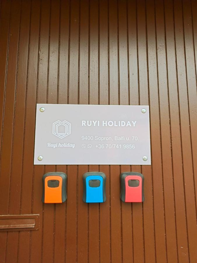 Ruyi Holiday Sopron Eksteriør bilde